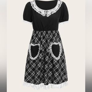 Black and white Peter Pan collar dress